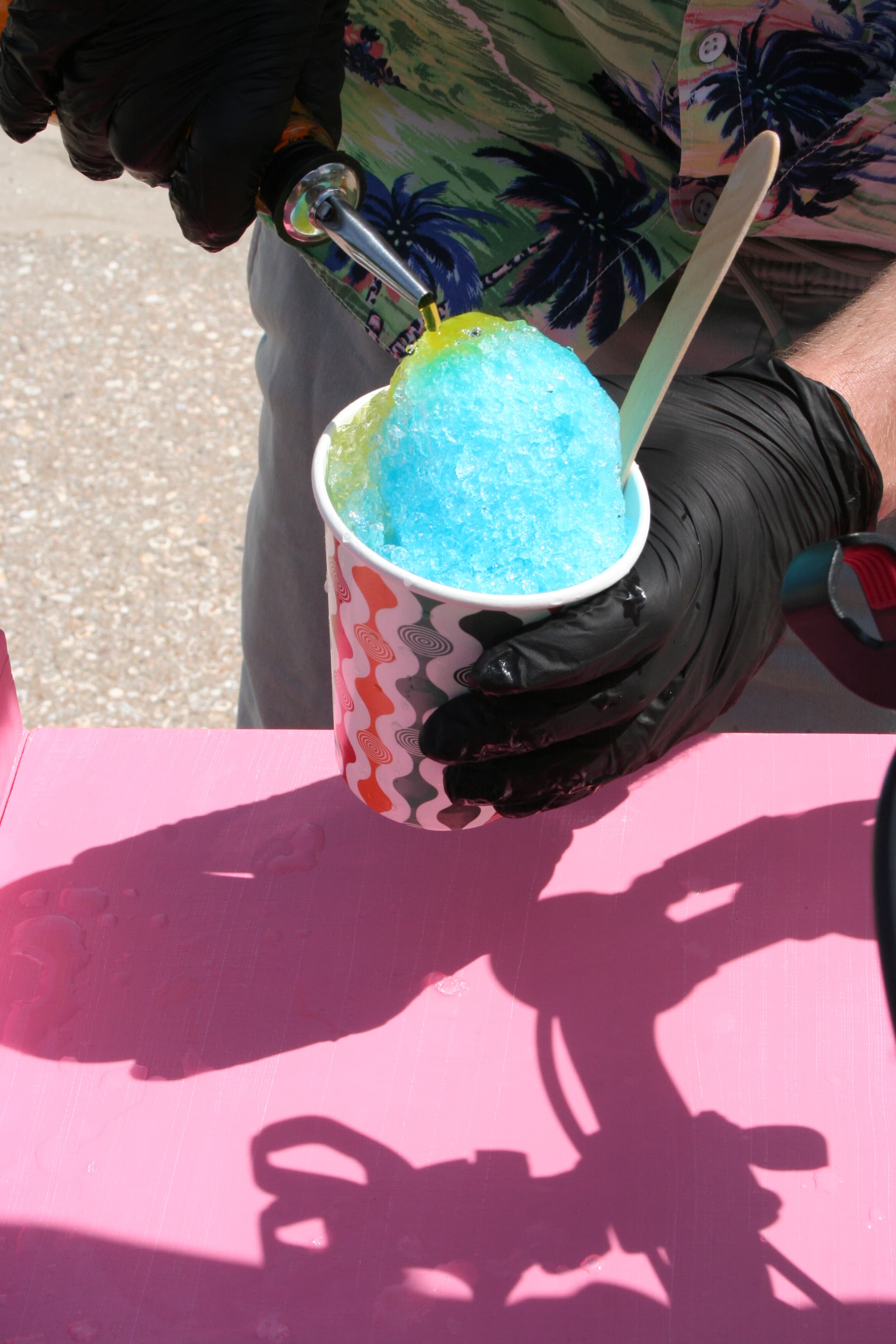 Skaffoe IJs making shaved ice